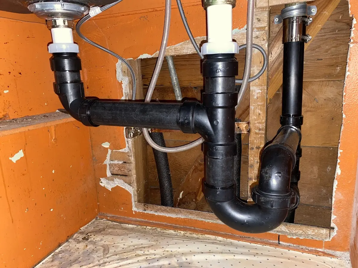 Professional Pipe Bursting equipment and tools on the job in Stacy